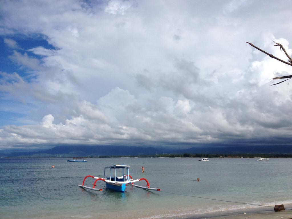 Balengku Homestay Gili Air Bagian luar foto